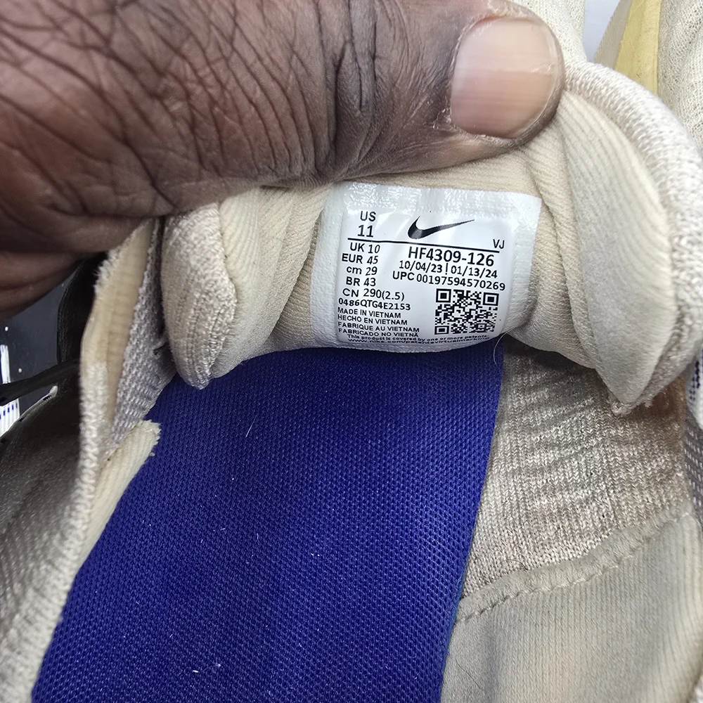 Nike Beige and Blue‎ Athletic Shoes